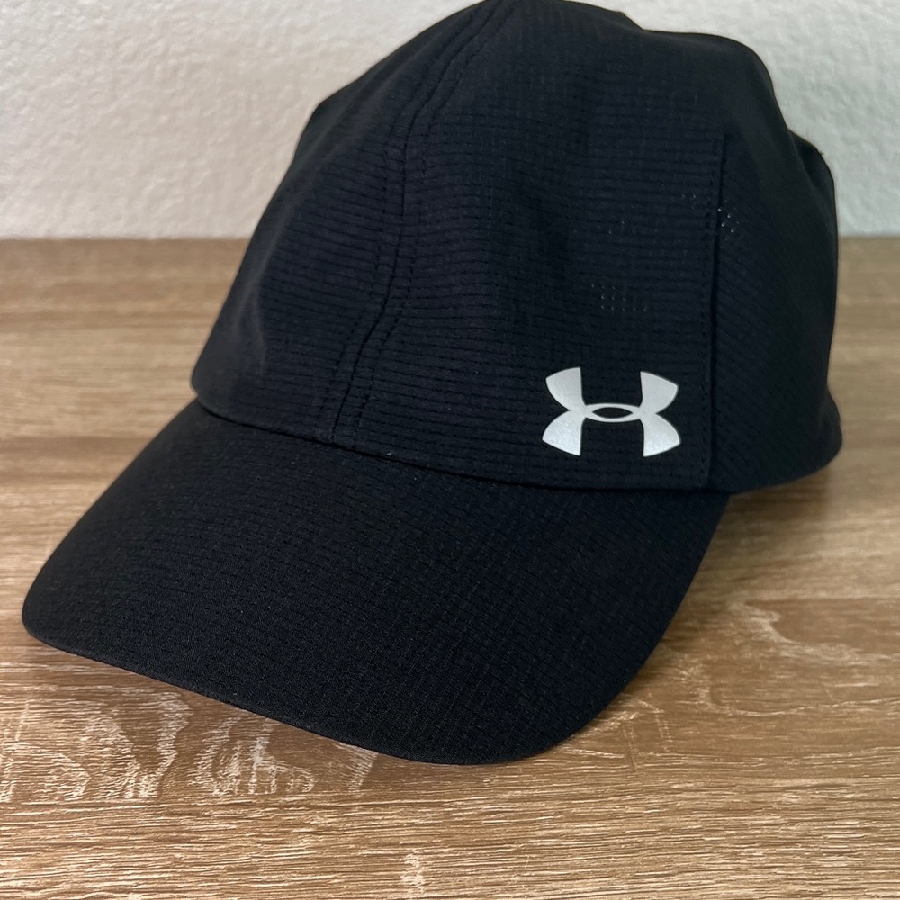 Under Armour Black and White Logo Cap Unisex Running Hat